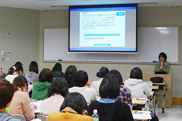 島根県立大学 看護学部授業風景